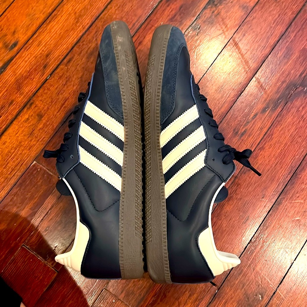 Men’s Adidas Sambas in Navy